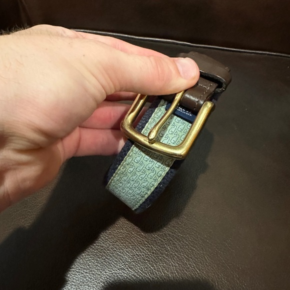 Vineyard Vines whale belt size 36 - Picture 1 of 3